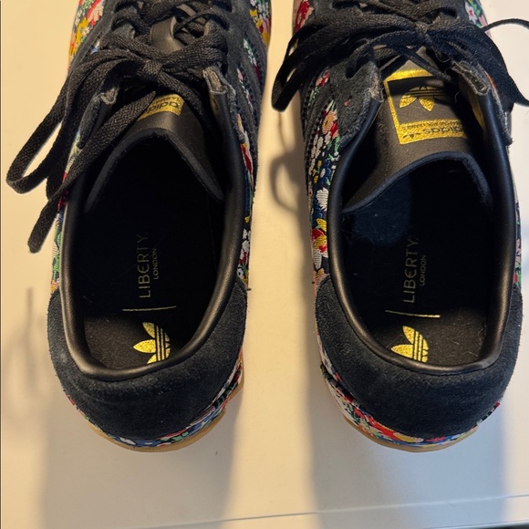 adidas Liberty London Floral Tapestry Suede Stripes Sneakers Size 10 - Picture 9 of 14